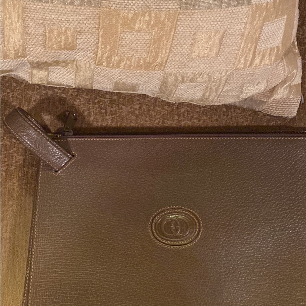 Vintage Gucci purse with wrist strap